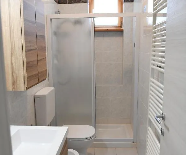 Blue - A Due Passi Dal Lago, Parcheggio Privato * Lazise