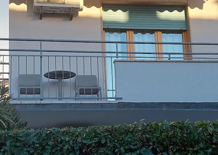 Blue - A Due Passi Dal Lago, Parcheggio Privato * Lazise